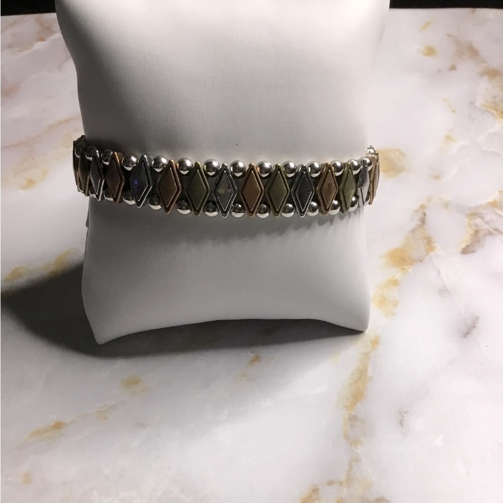 Stretch Abstract Bracelet
